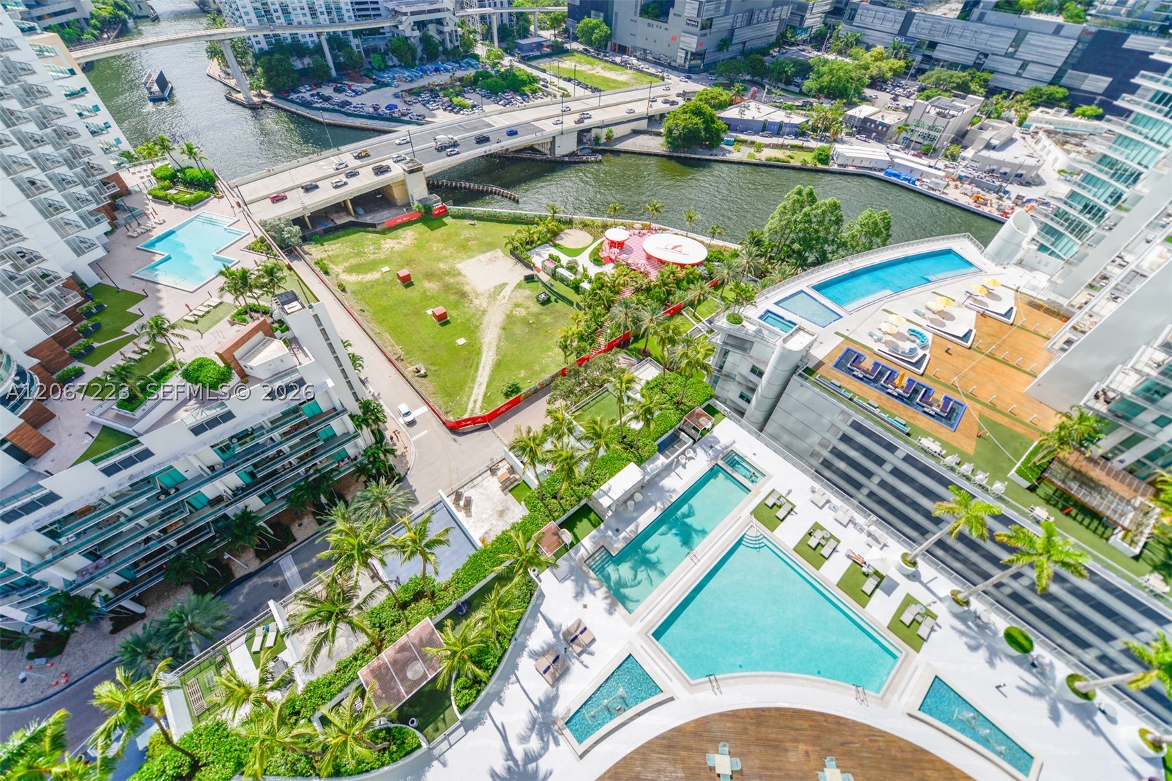 90 SW 3rd St #2501, Miami FL 33130