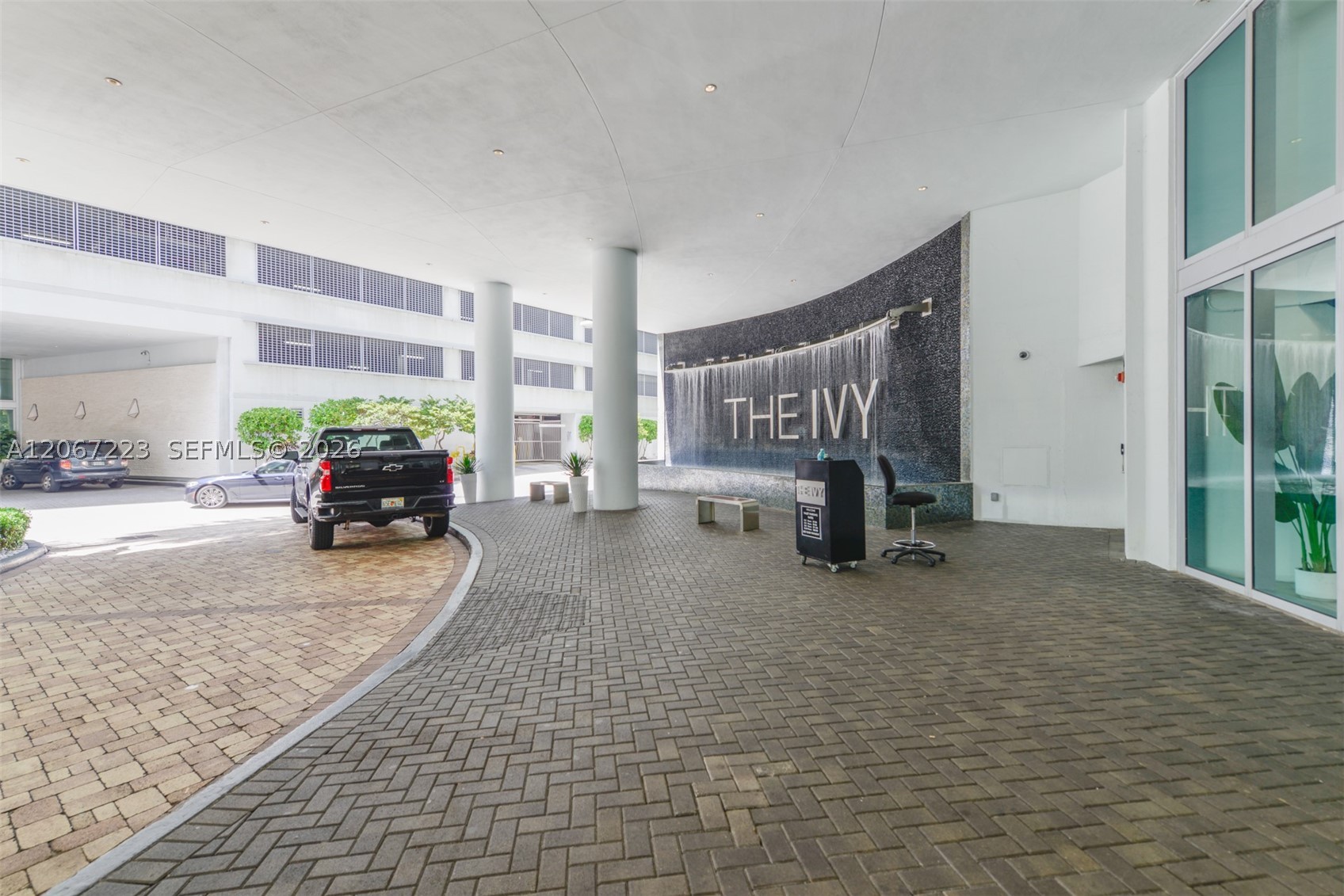90 SW 3rd St #2501, Miami FL 33130