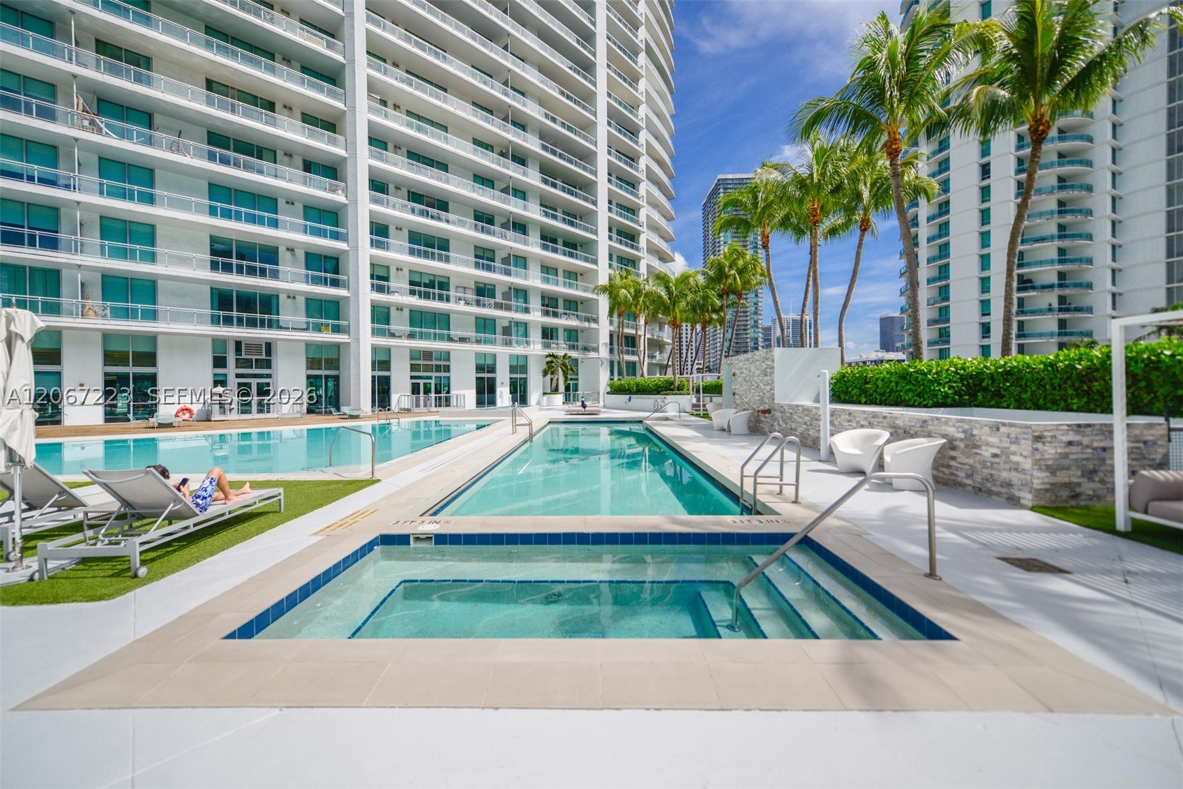 90 SW 3rd St #2501, Miami FL 33130