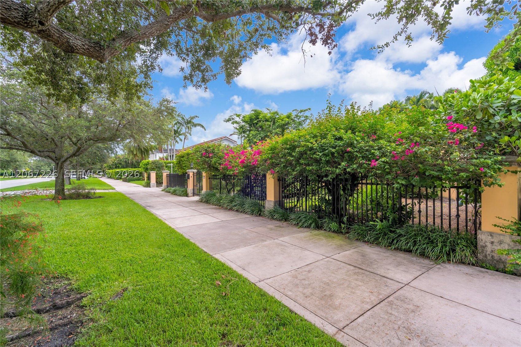 6605 Maynada St, Coral Gables FL 33146