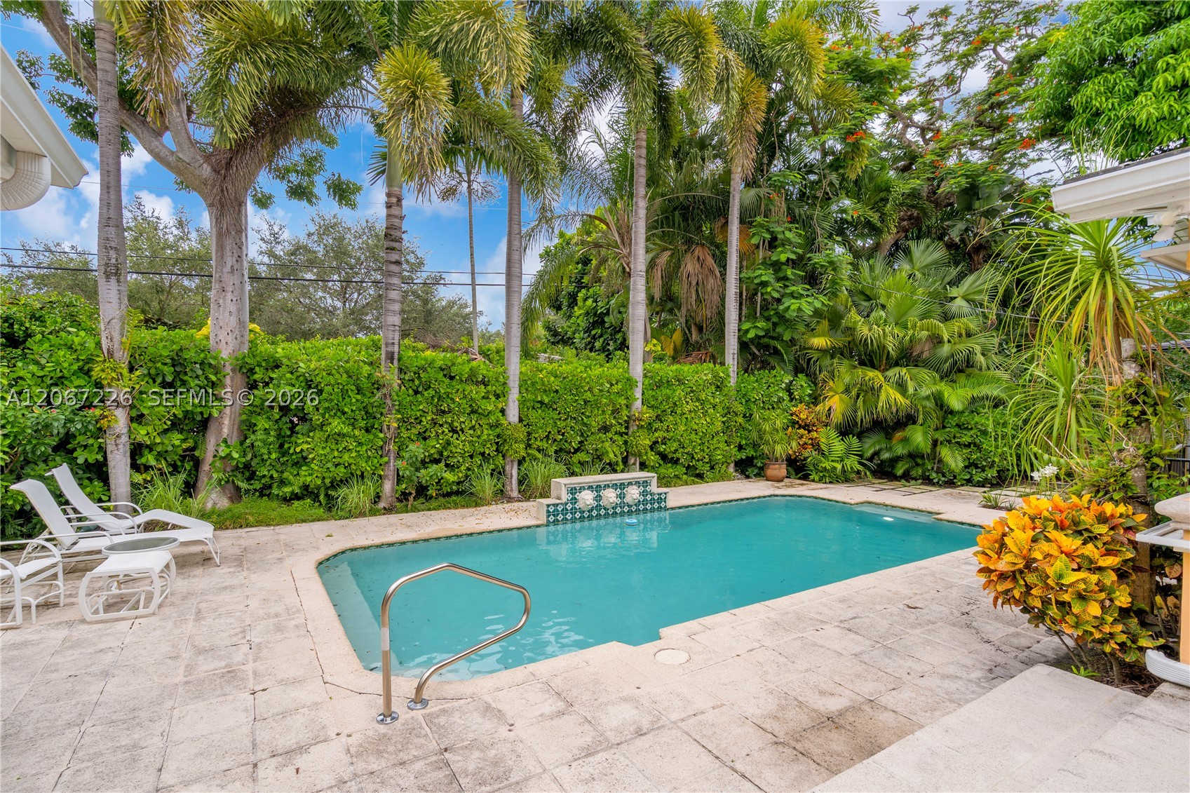 6605 Maynada St, Coral Gables FL 33146