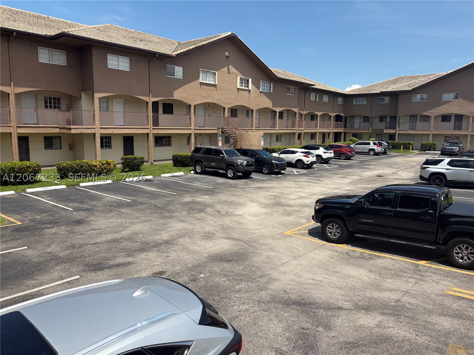 8851 NW 119 ST #5222, Hialeah Gardens FL 33018