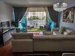 2950 NE 188th St #316, Aventura FL 33180
