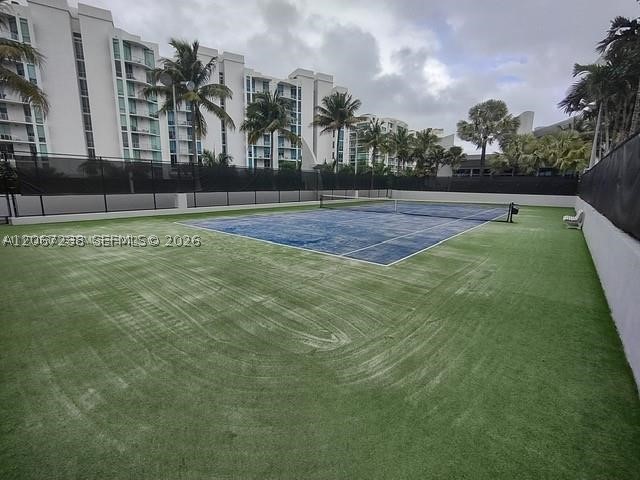2950 NE 188th St #316, Aventura FL 33180