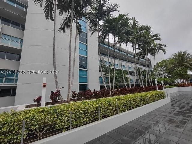 2950 NE 188th St #316, Aventura FL 33180