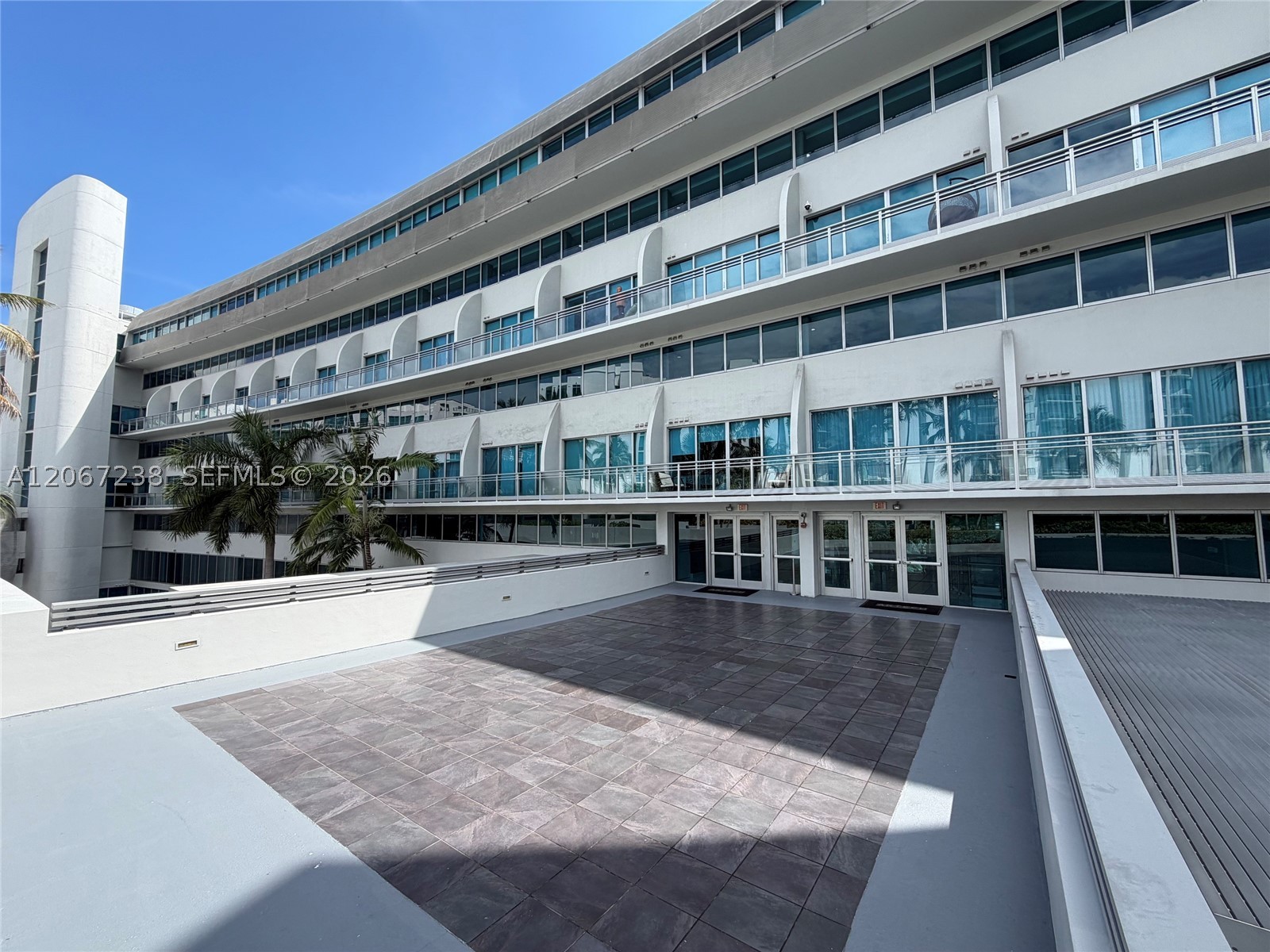 2950 NE 188th St #316, Aventura FL 33180