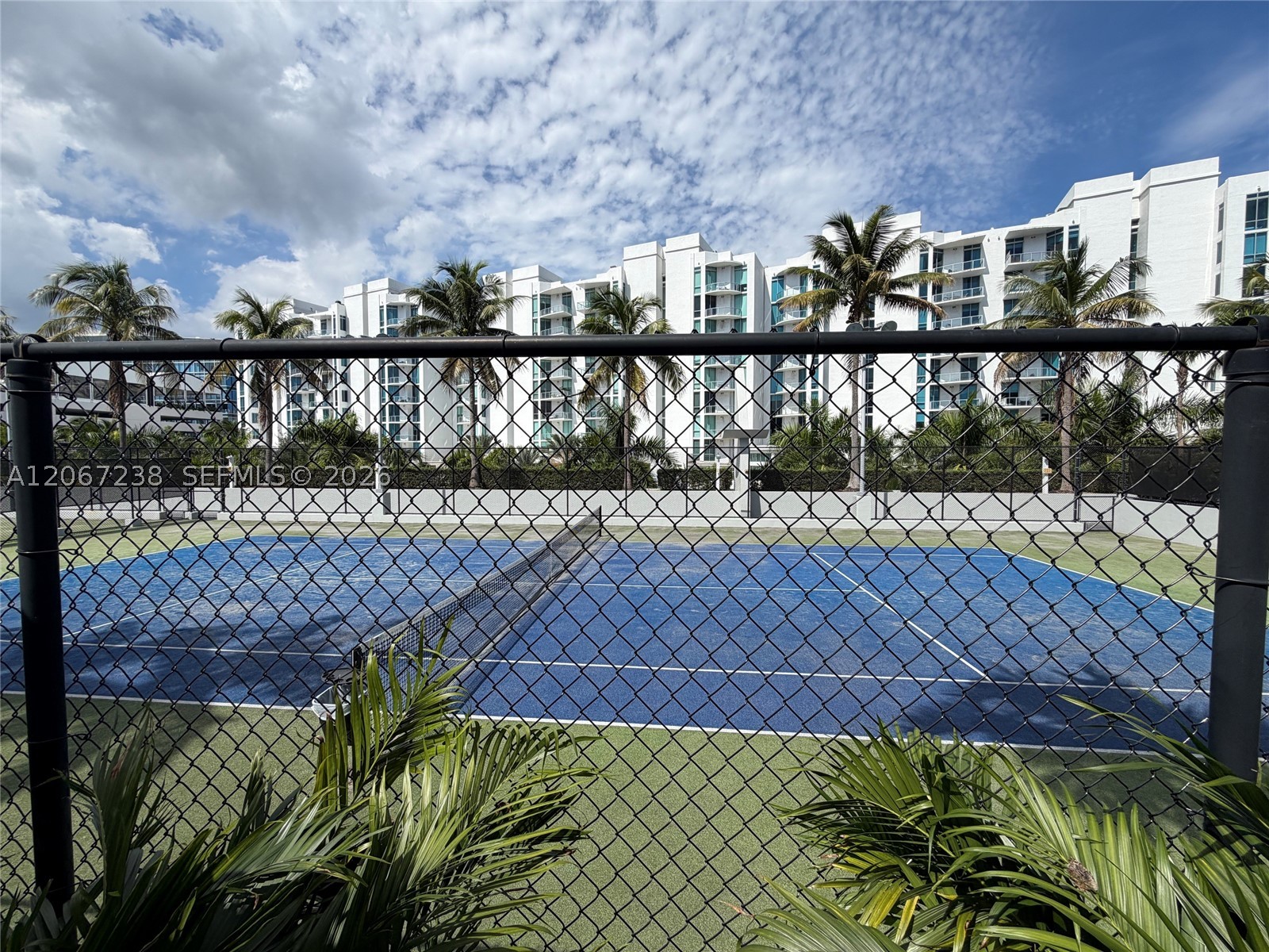 2950 NE 188th St #316, Aventura FL 33180