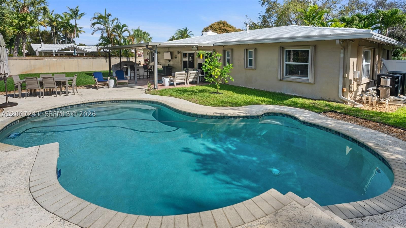 2549 NE 27th Ave, Fort Lauderdale FL 33305