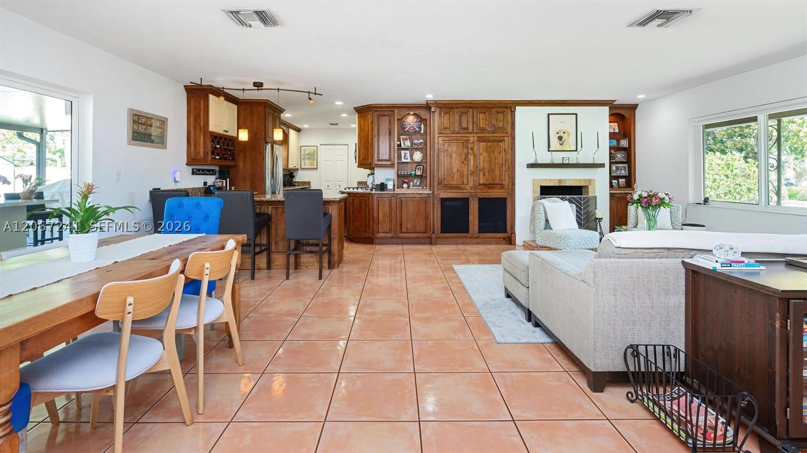 2549 NE 27th Ave, Fort Lauderdale FL 33305