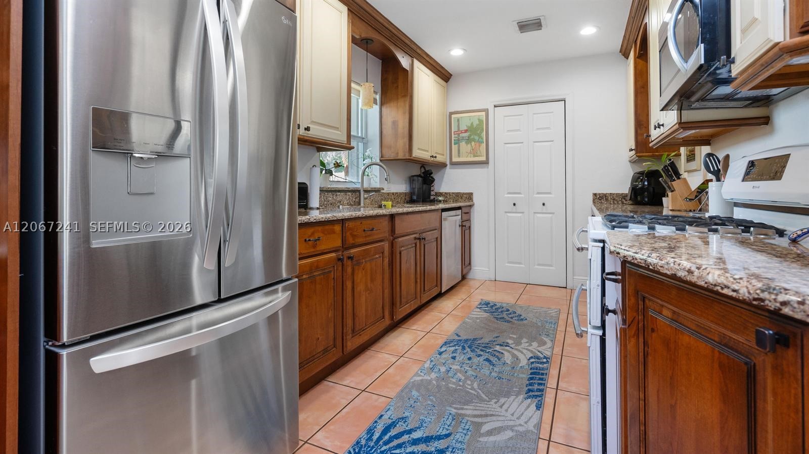 2549 NE 27th Ave, Fort Lauderdale FL 33305
