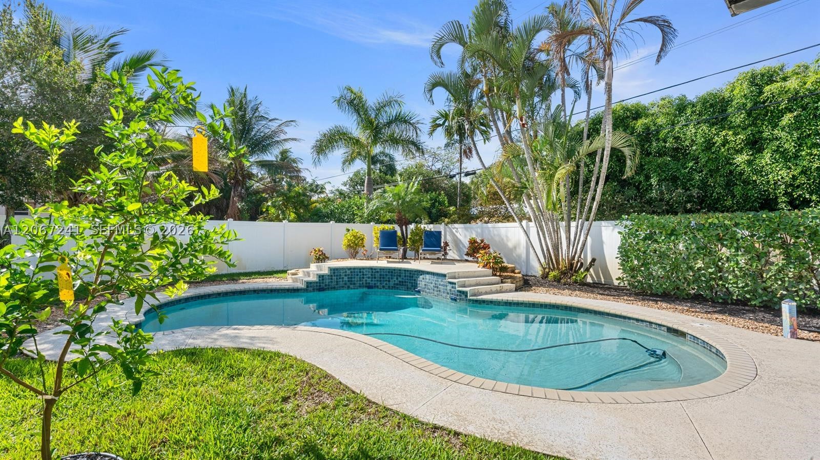 2549 NE 27th Ave, Fort Lauderdale FL 33305