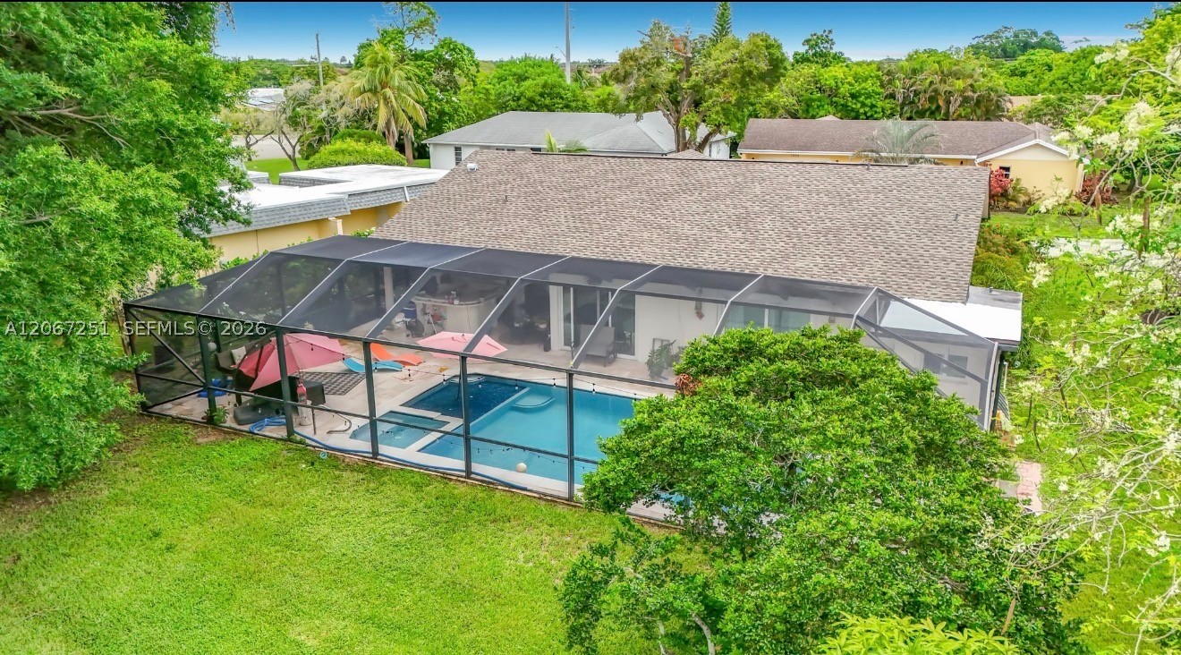 5403 Bayberry Ln, Tamarac FL 33319