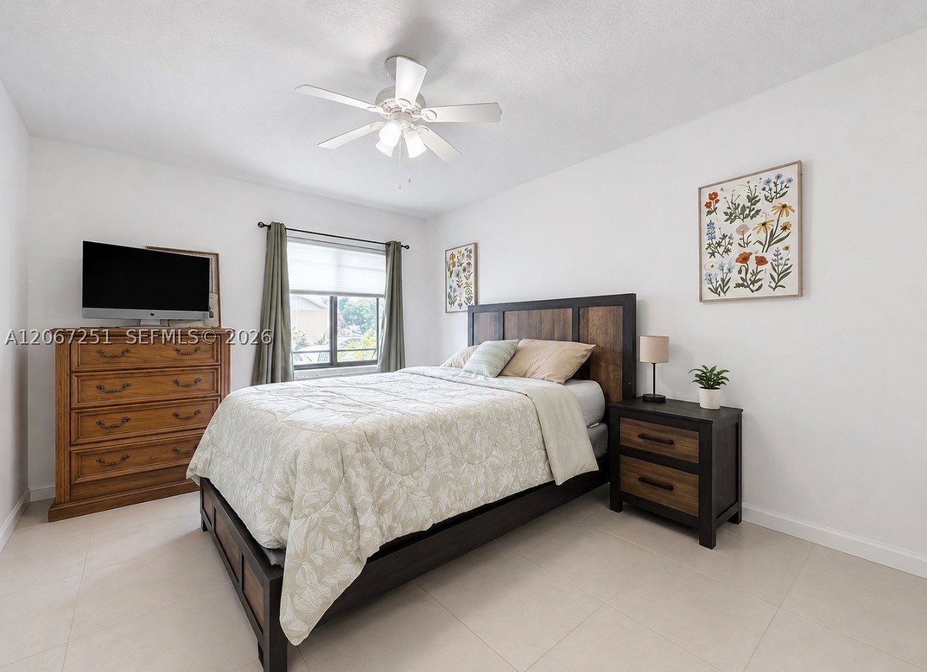 5403 Bayberry Ln, Tamarac FL 33319