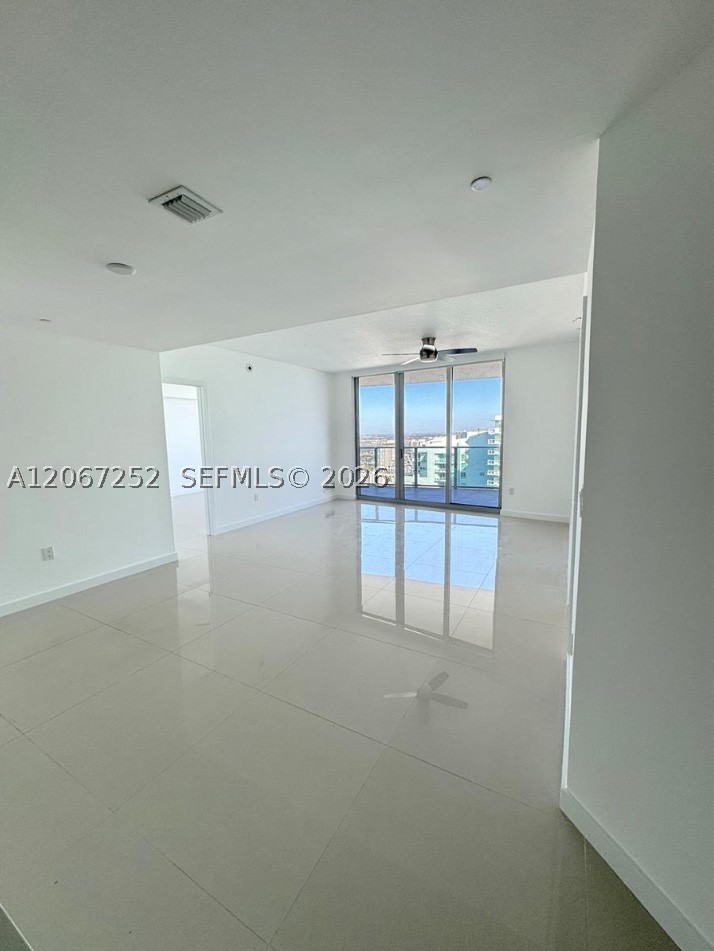 488 NE 18th St #5005, Miami FL 33132