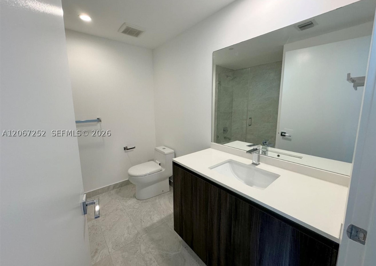 488 NE 18th St #5005, Miami FL 33132