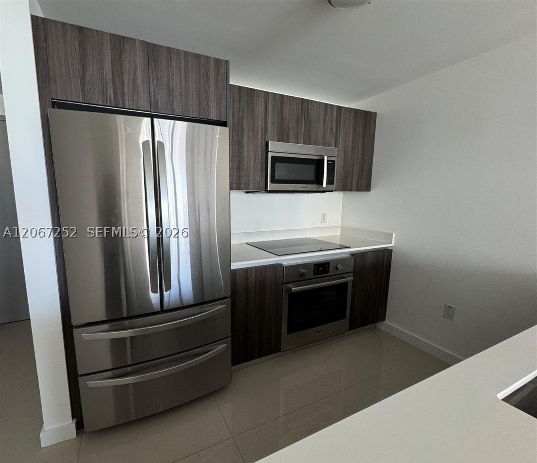 488 NE 18th St #5005, Miami FL 33132
