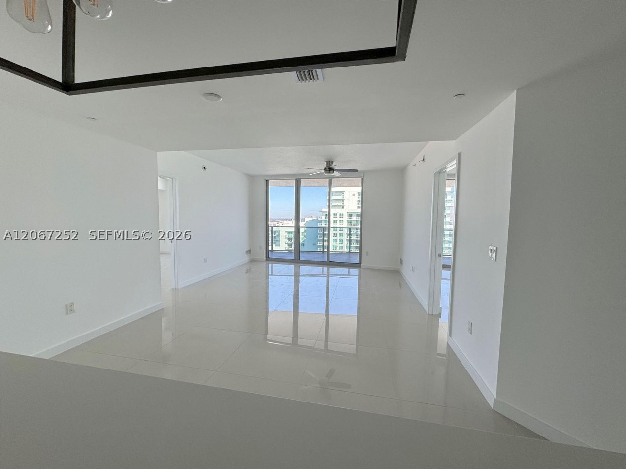 488 NE 18th St #5005, Miami FL 33132