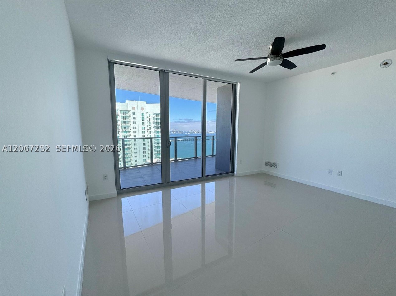 488 NE 18th St #5005, Miami FL 33132