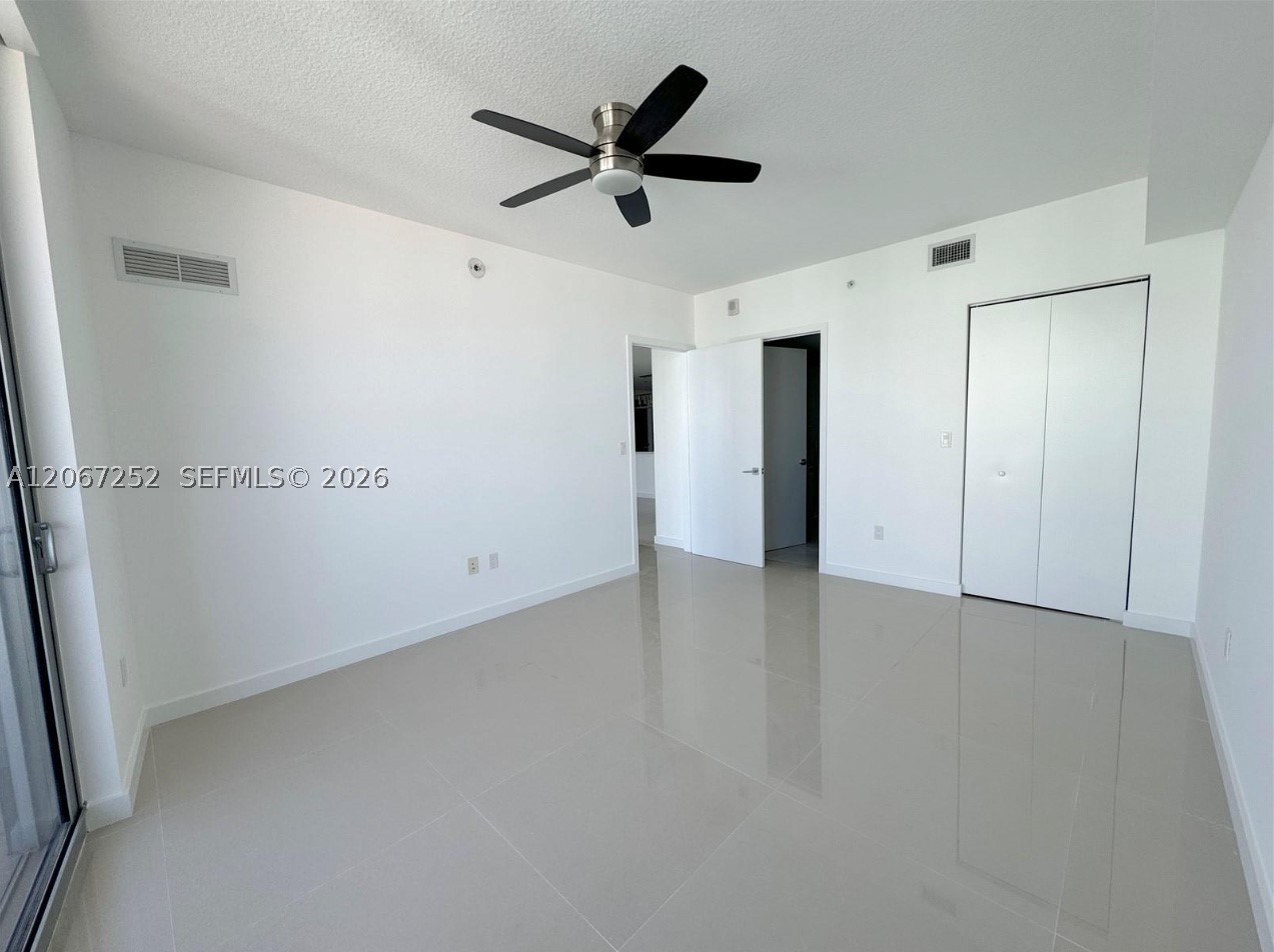 488 NE 18th St #5005, Miami FL 33132