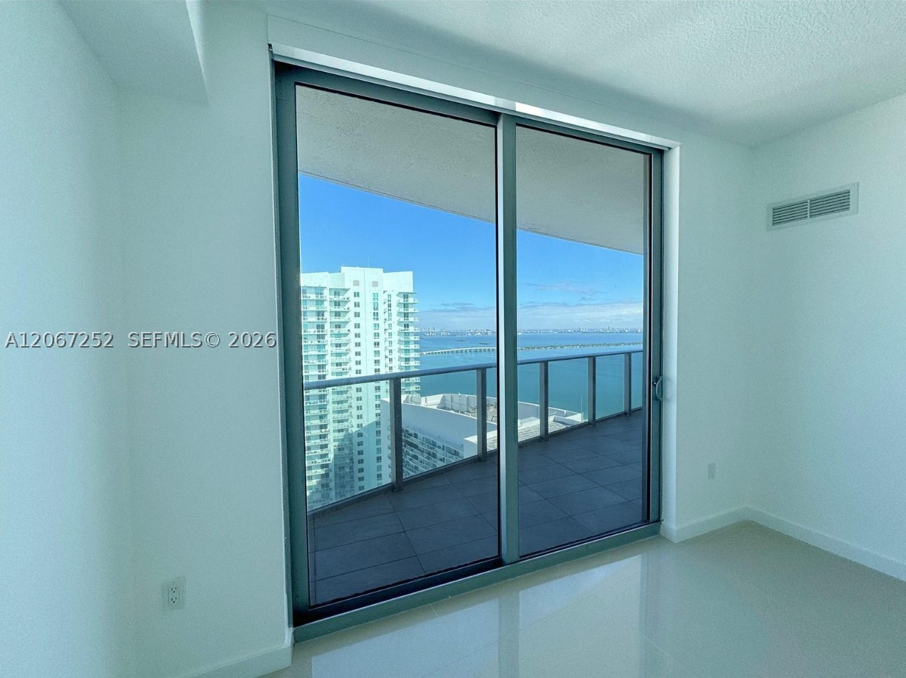 488 NE 18th St #5005, Miami FL 33132