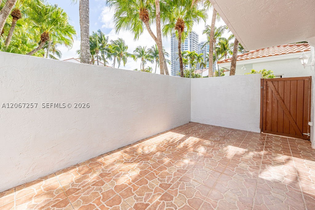 20935 NE 37th Ct, Aventura FL 33180