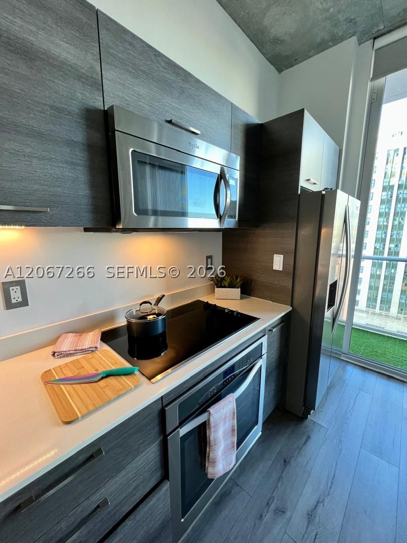 151 SE 1st St #1206, Miami FL 33131