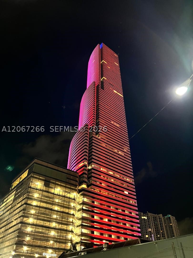 151 SE 1st St #1206, Miami FL 33131