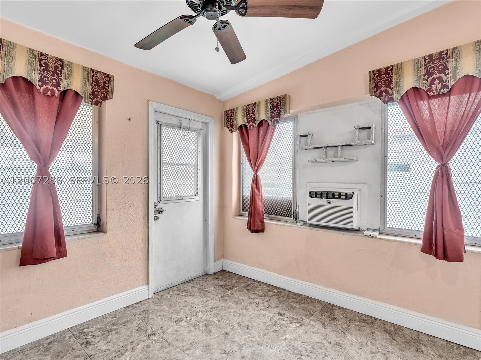 10 SW 72nd Ave, Miami FL 33144