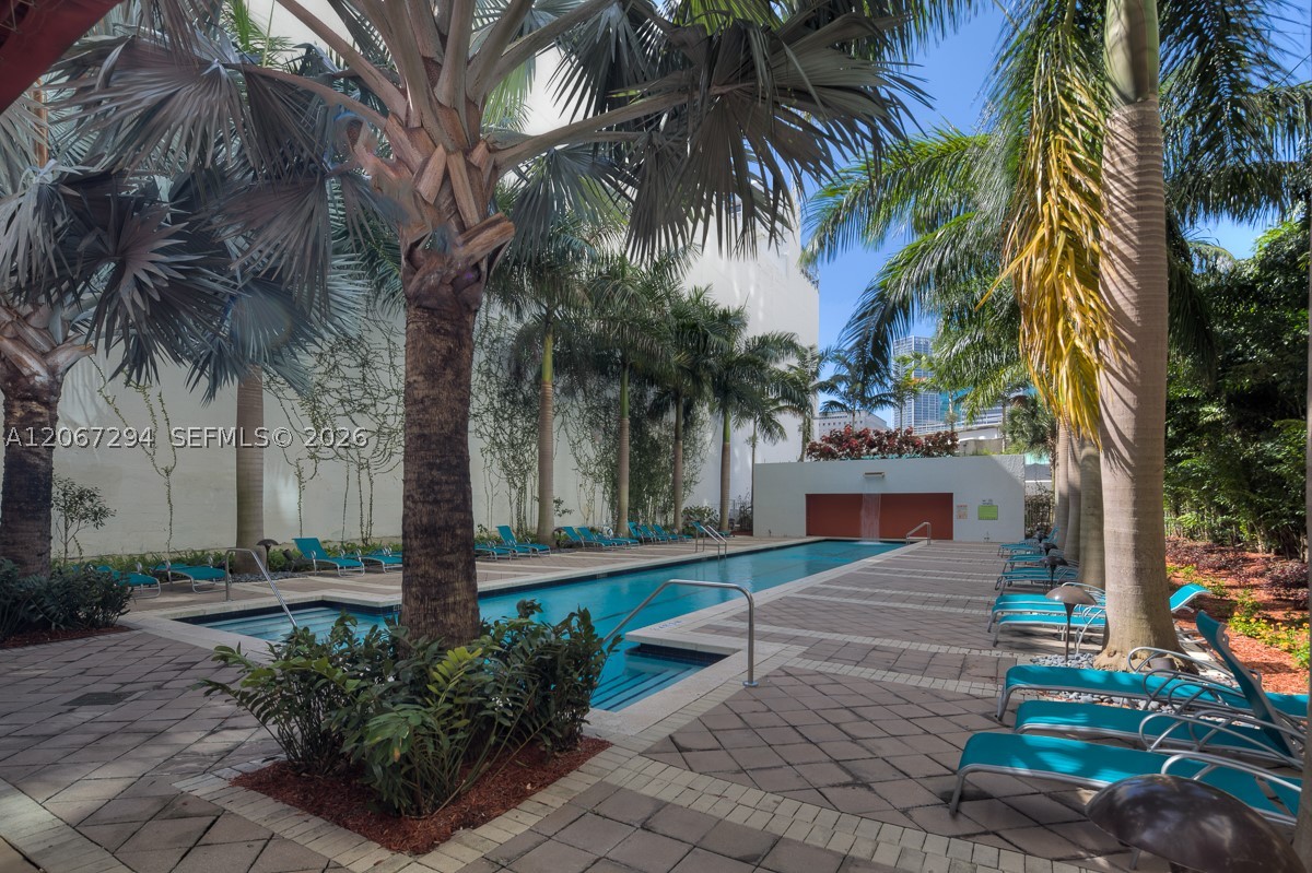 Miami FL 33132 - A12067294