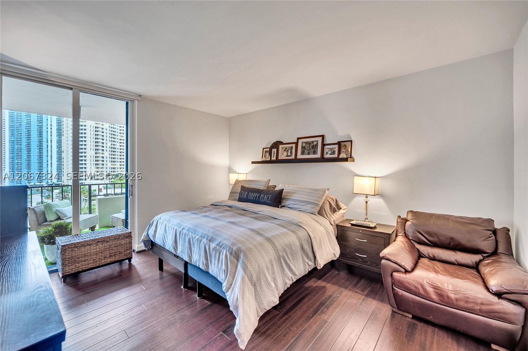 520 Brickell Key Dr #A1012, Miami FL 33131