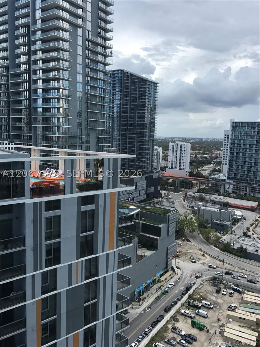41 SE 5th St #1606, Miami FL 33131