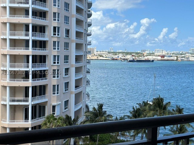 540 Brickell Key Dr #1024, Miami FL 33131