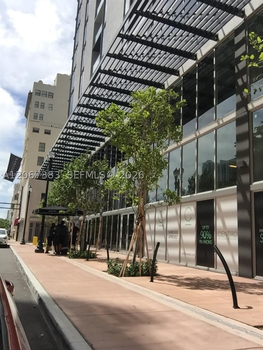 151 SE 1st St #1505, Miami FL 33131