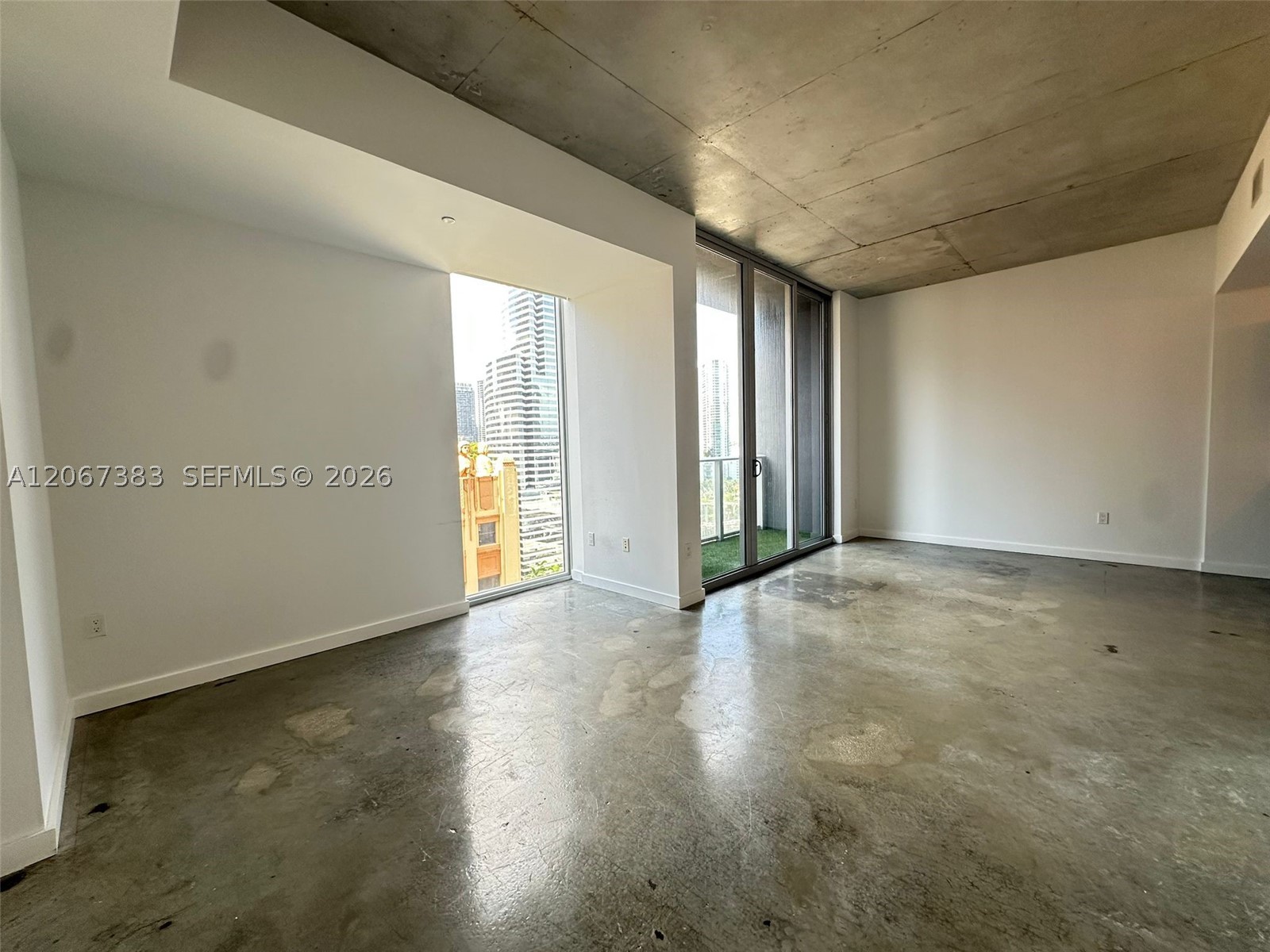 151 SE 1st St #1505, Miami FL 33131