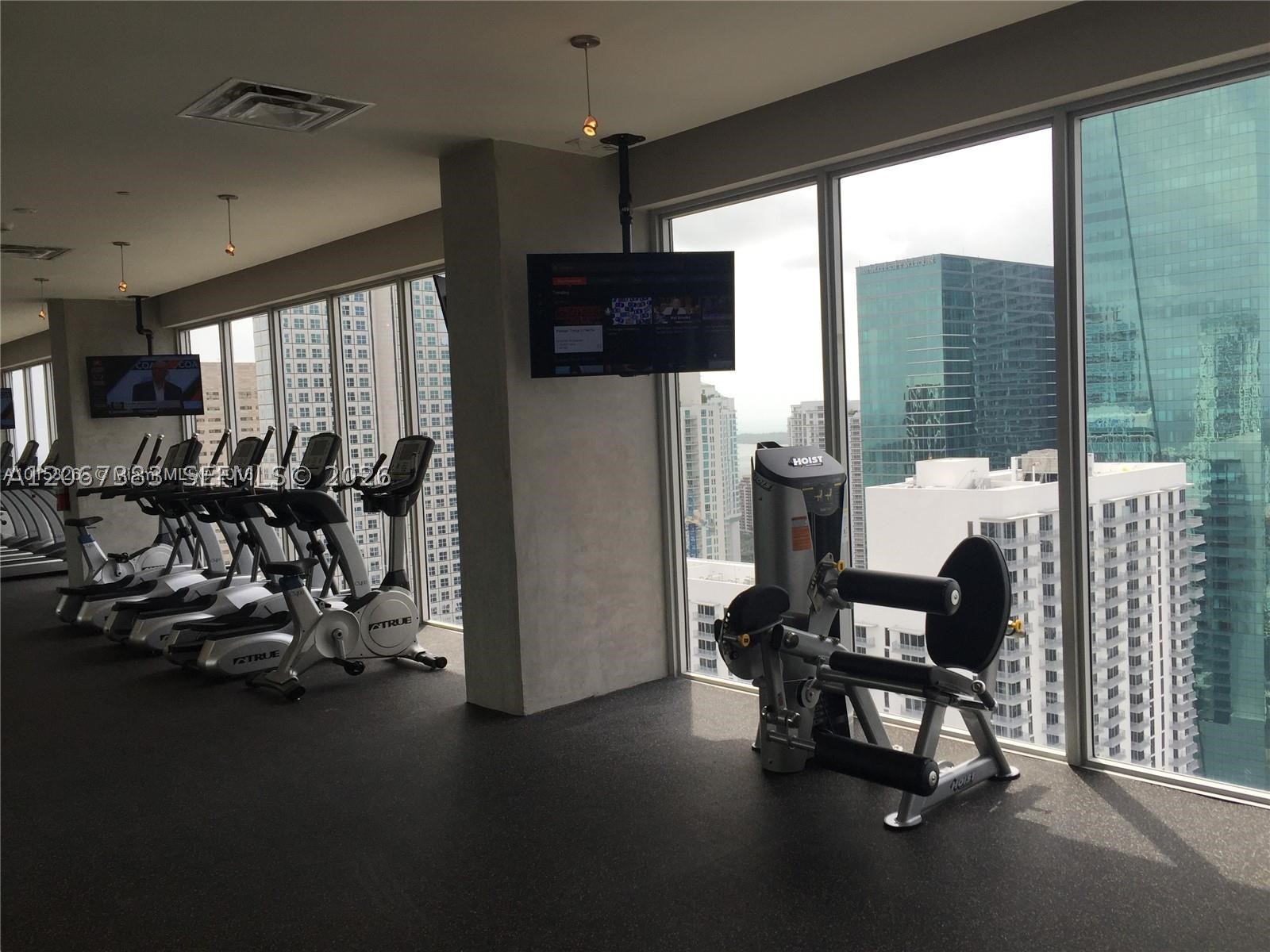 151 SE 1st St #1505, Miami FL 33131