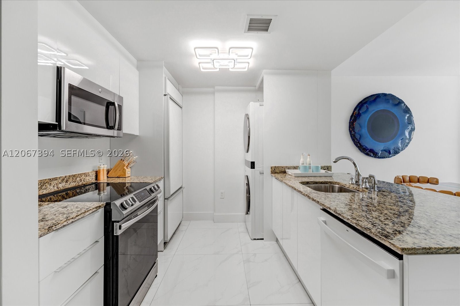 10275 Collins Ave #916, Bal Harbour FL 33154
