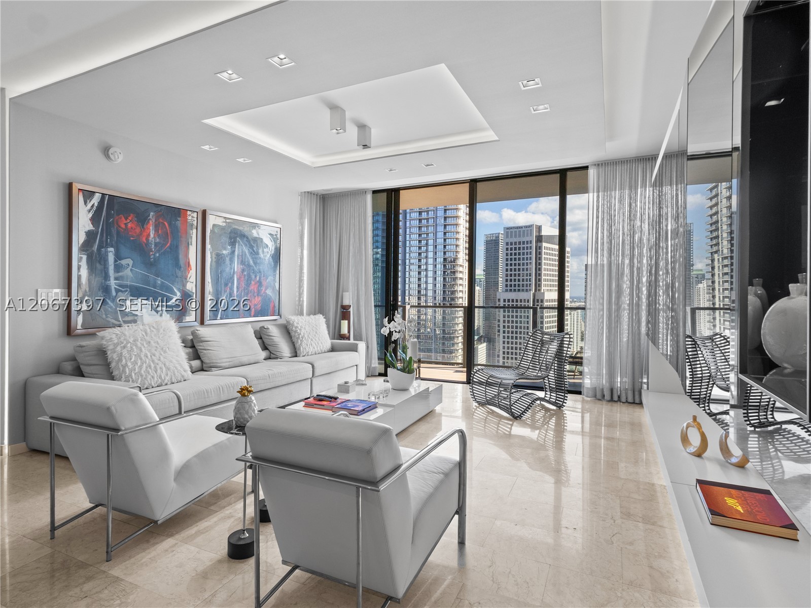 88 SW 7th St #3007, Miami FL 33130
