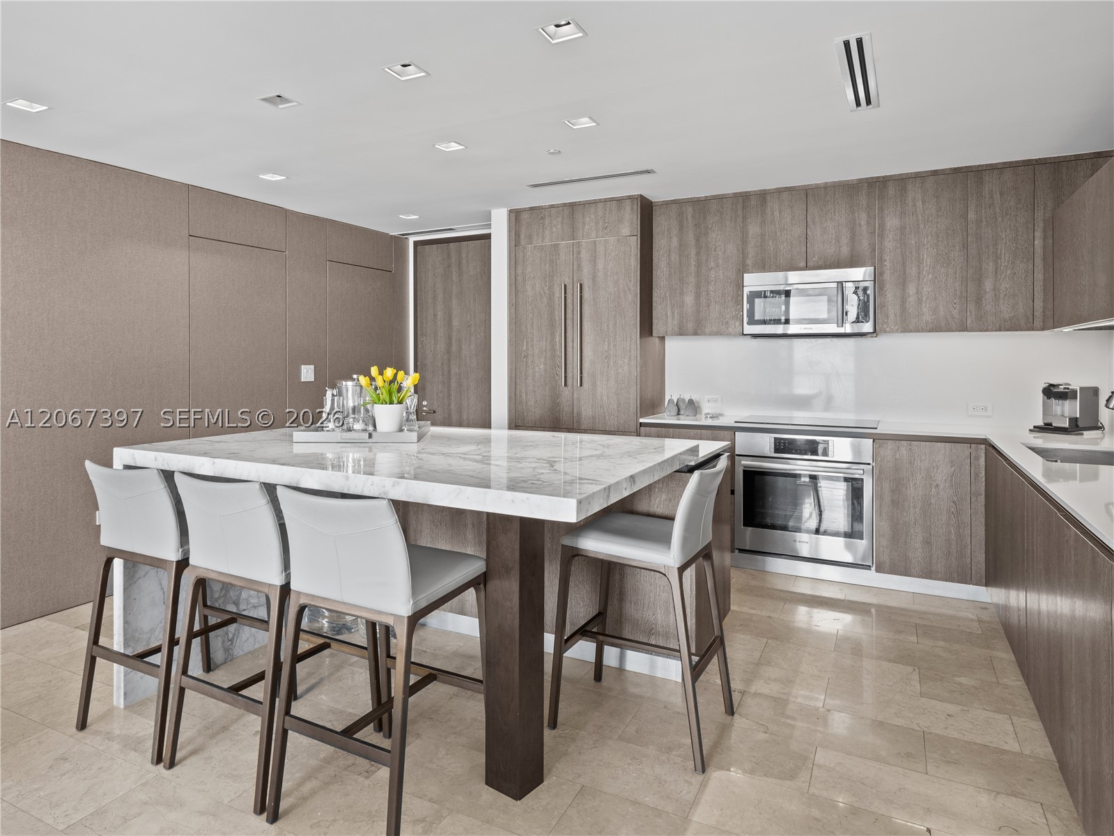 88 SW 7th St #3007, Miami FL 33130