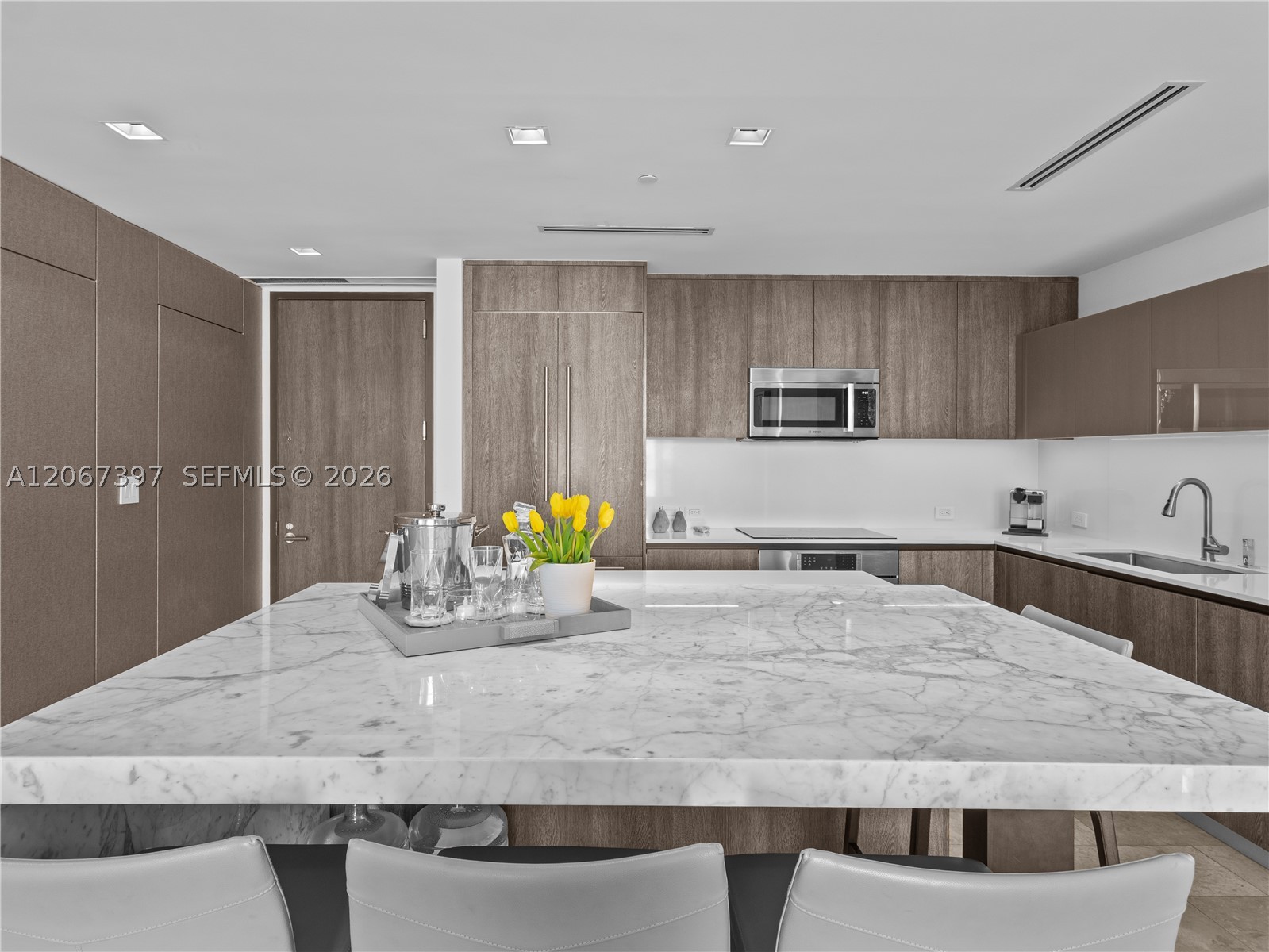 88 SW 7th St #3007, Miami FL 33130
