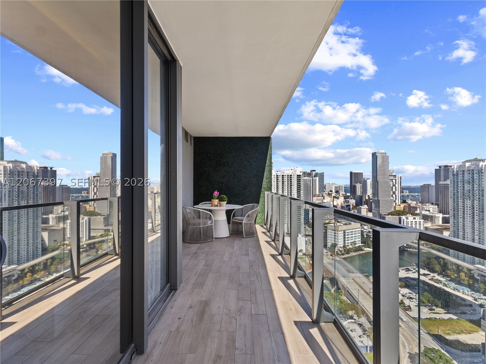 88 SW 7th St #3007, Miami FL 33130