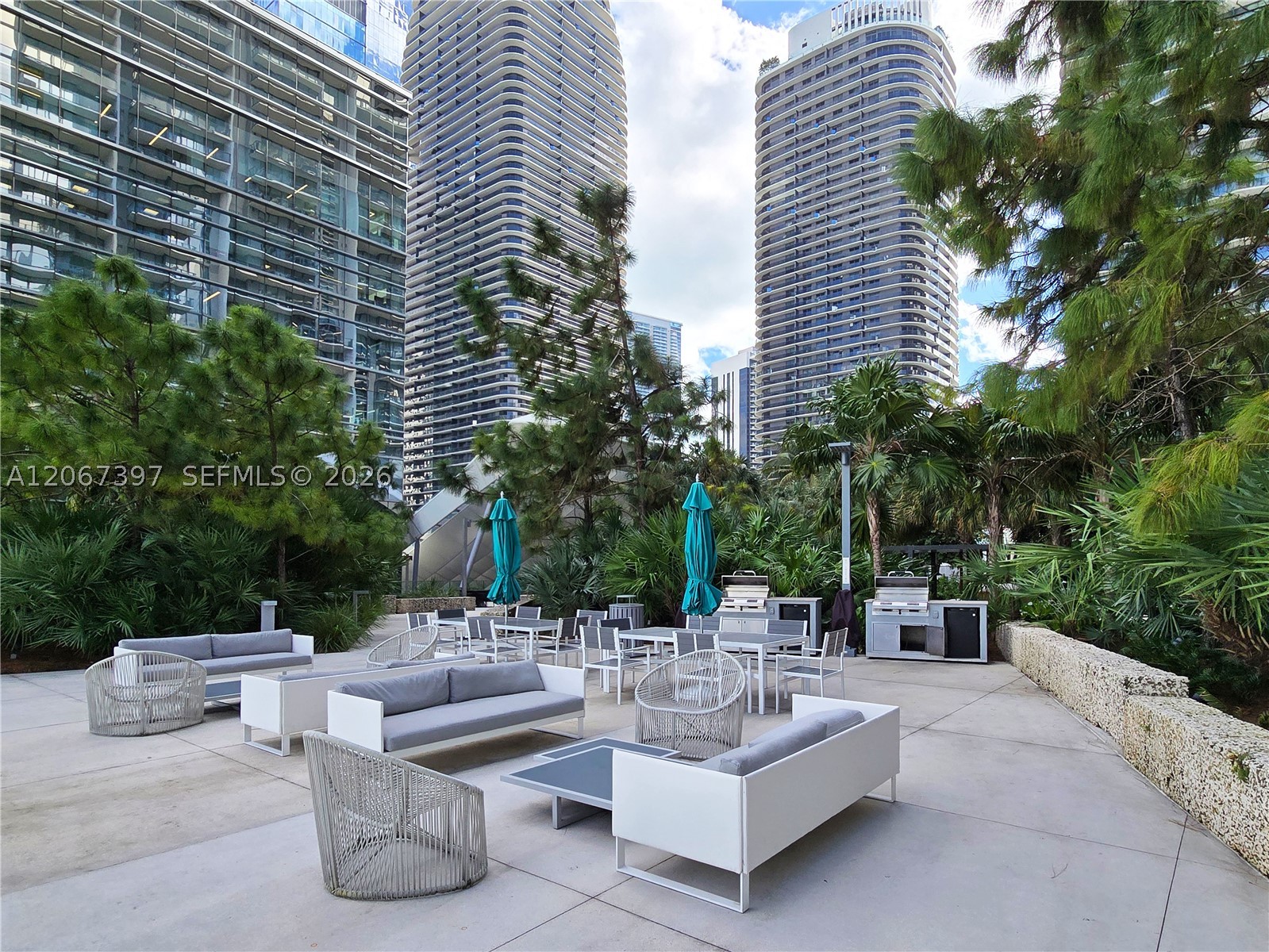 88 SW 7th St #3007, Miami FL 33130