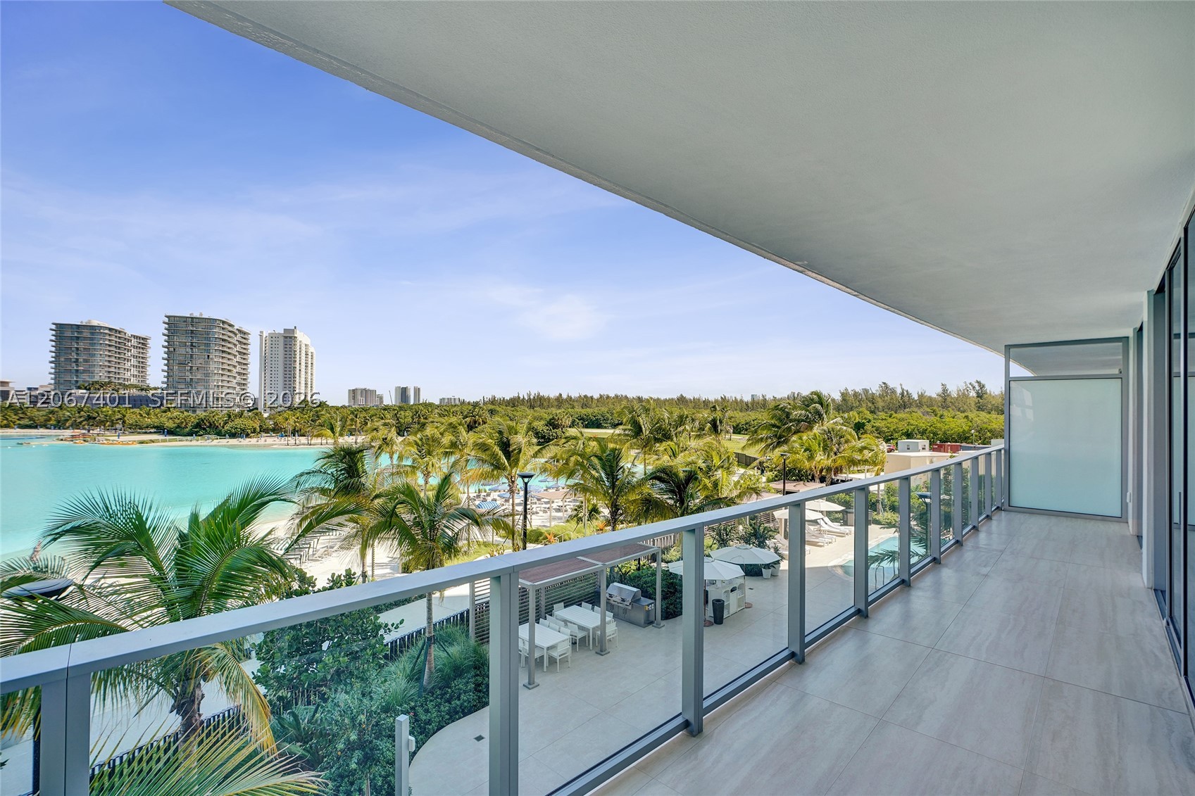 2411 Laguna Circle #208, Miami FL 33181