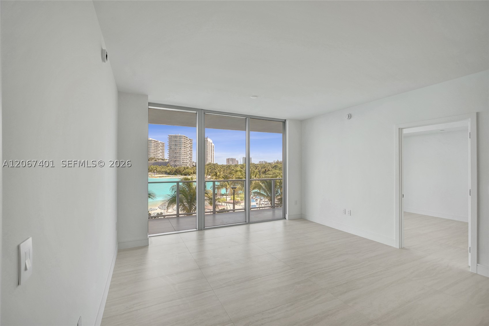 2411 Laguna Circle #208, Miami FL 33181