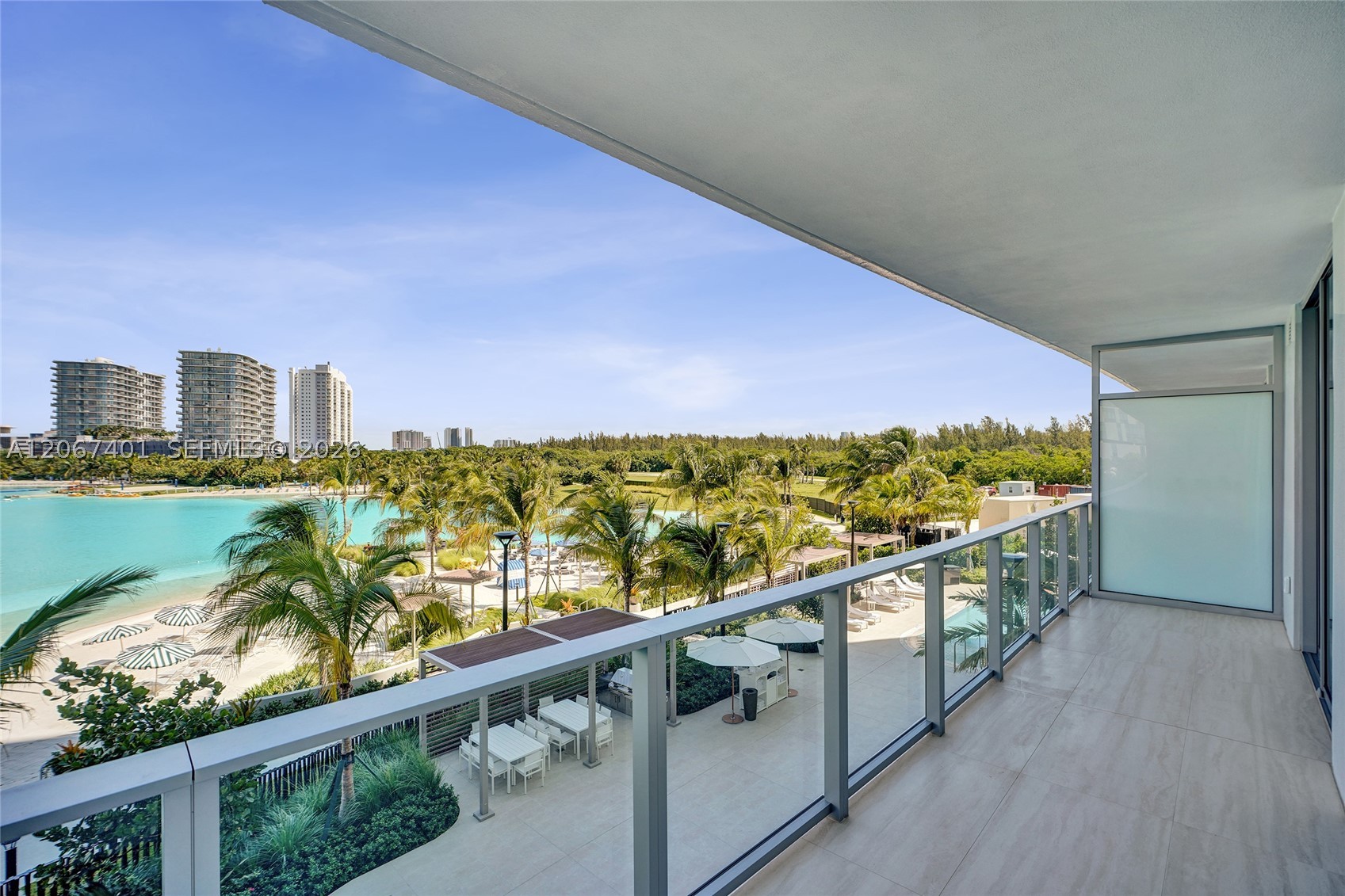 2411 Laguna Circle #208, Miami FL 33181