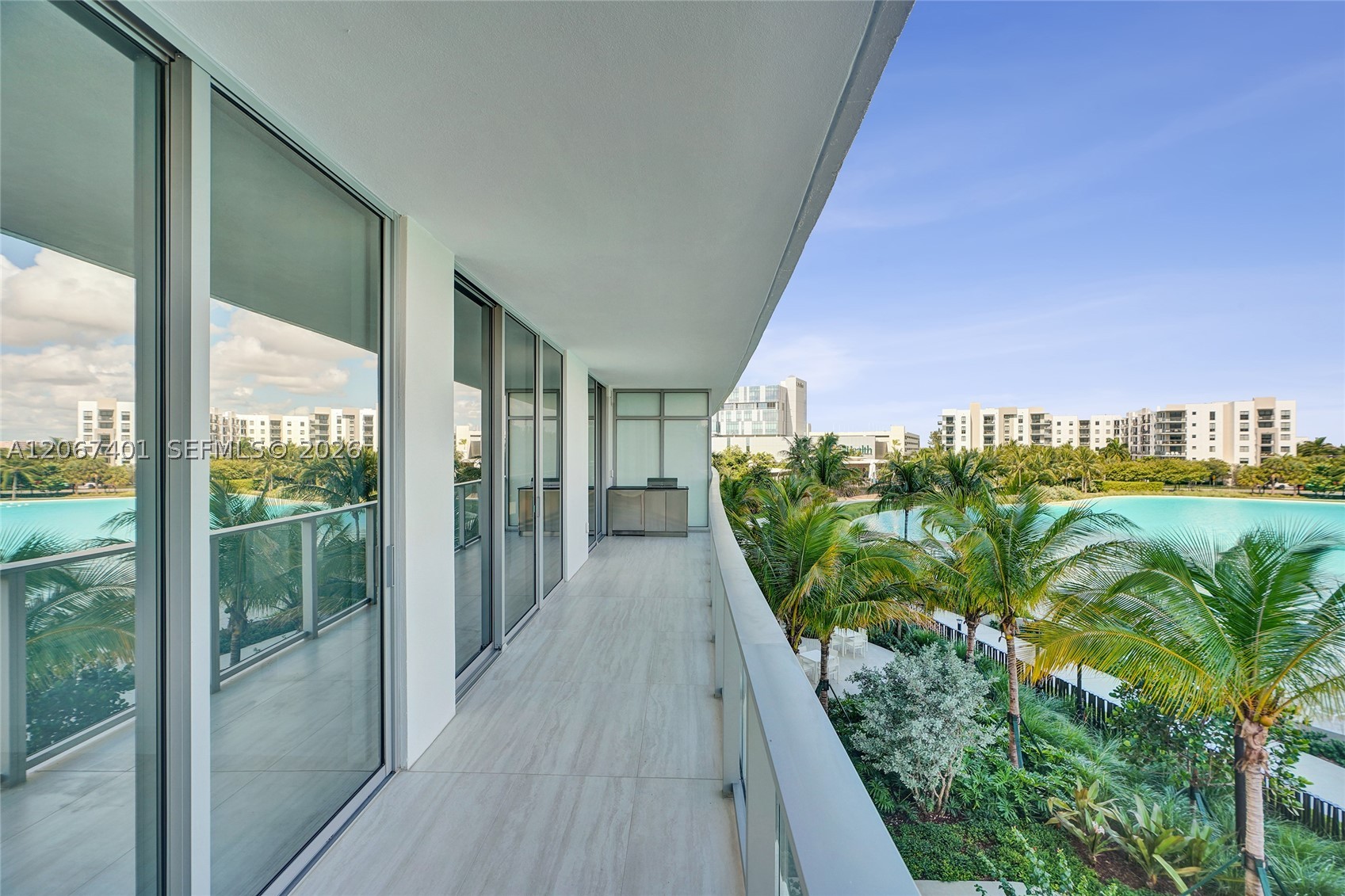 2411 Laguna Circle #208, Miami FL 33181
