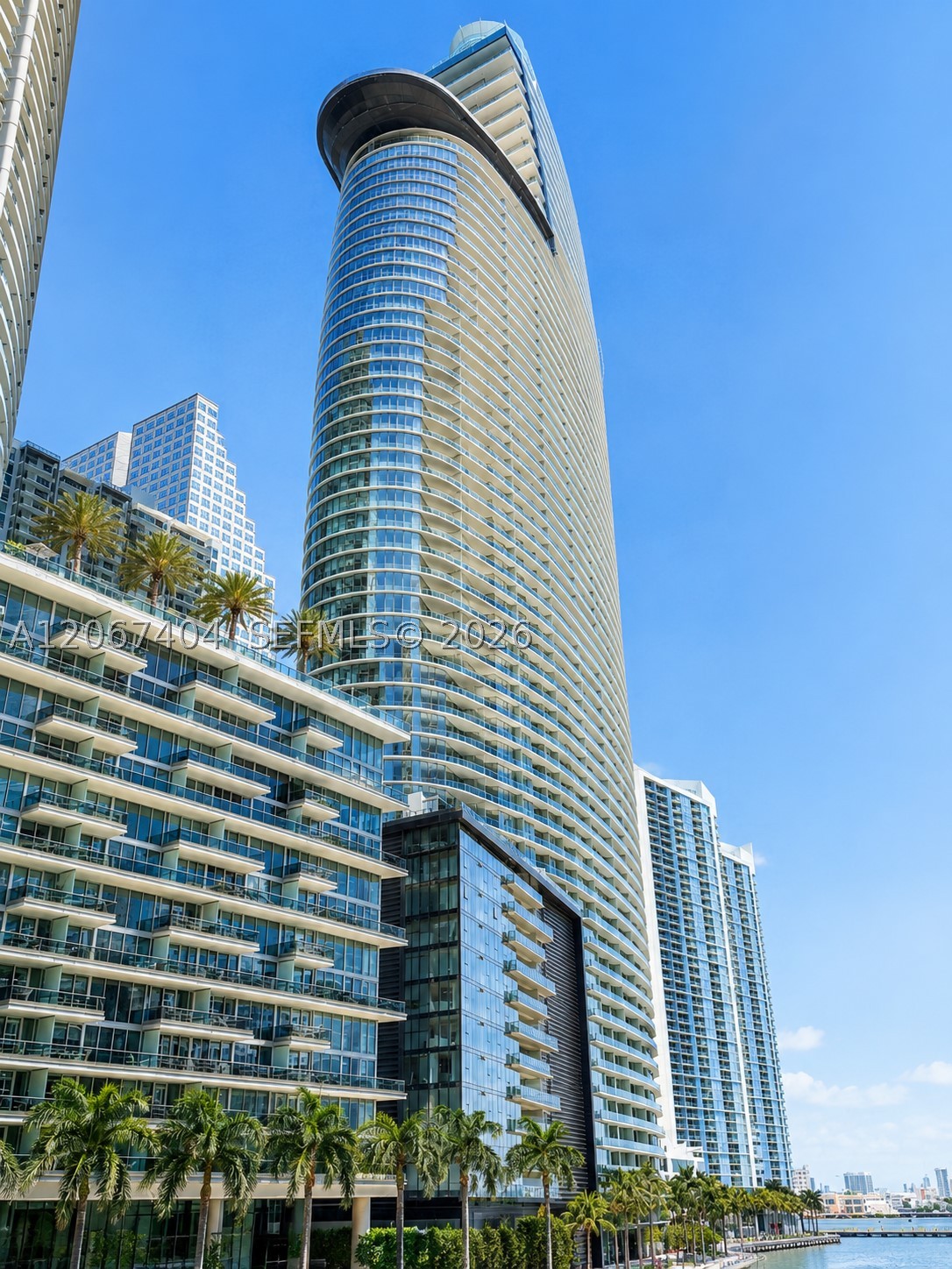 300 Biscayne Boulevard Way #2609W, Miami FL 33131
