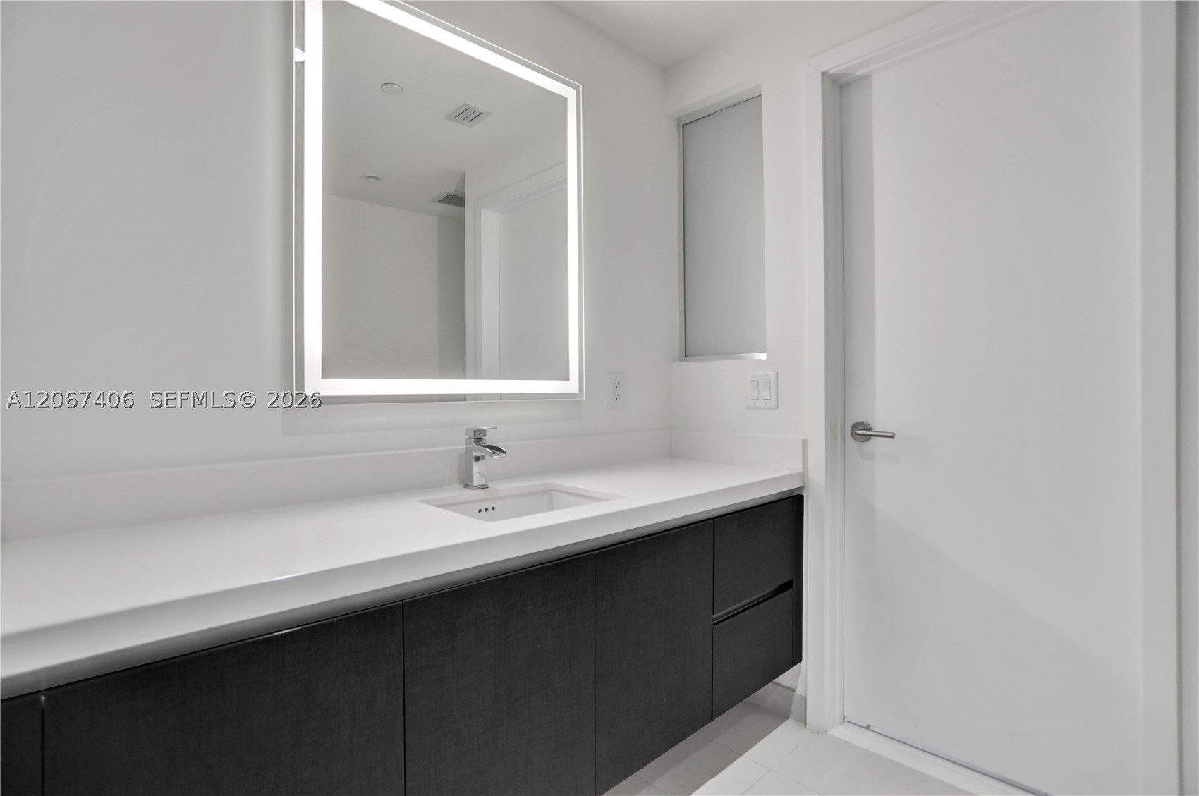 851 NE 1st Ave #202, Miami FL 33132