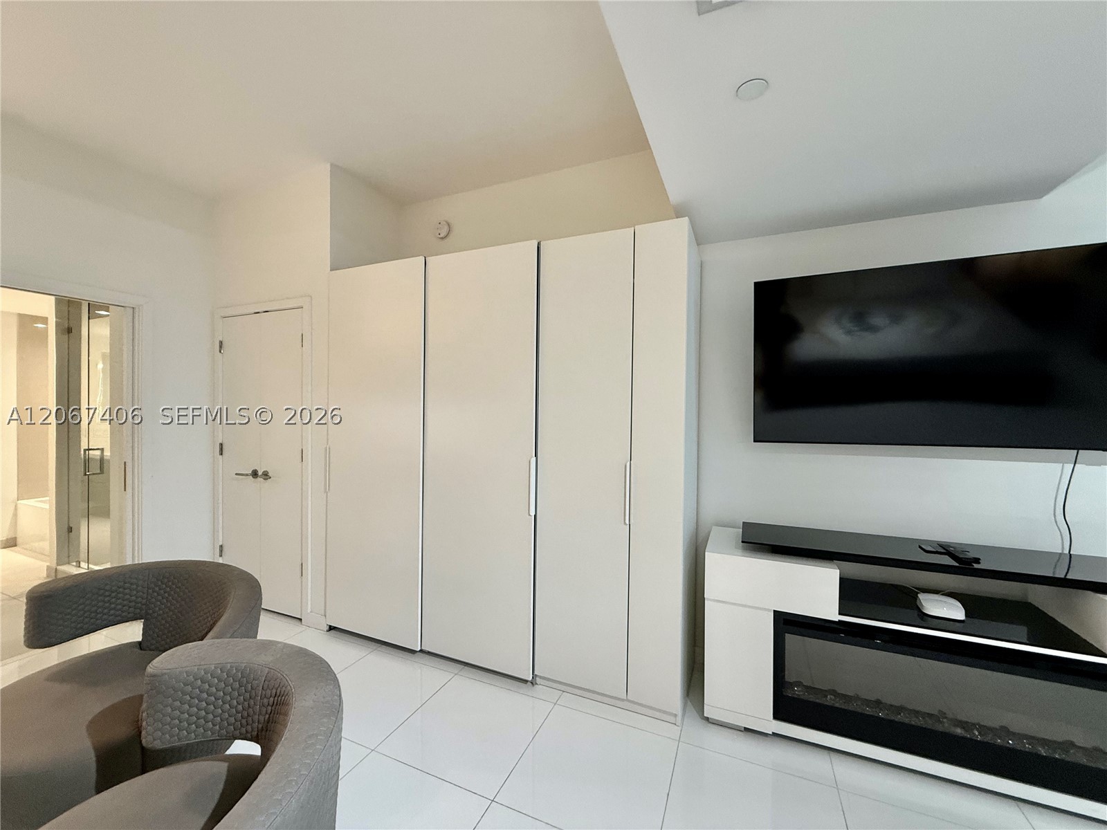 851 NE 1st Ave #202, Miami FL 33132