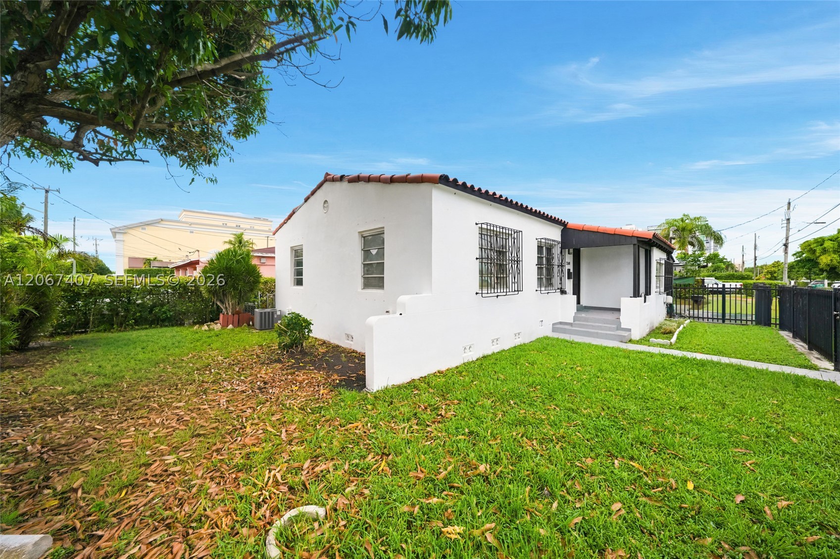 3500 NW 1st St, Miami FL 33125