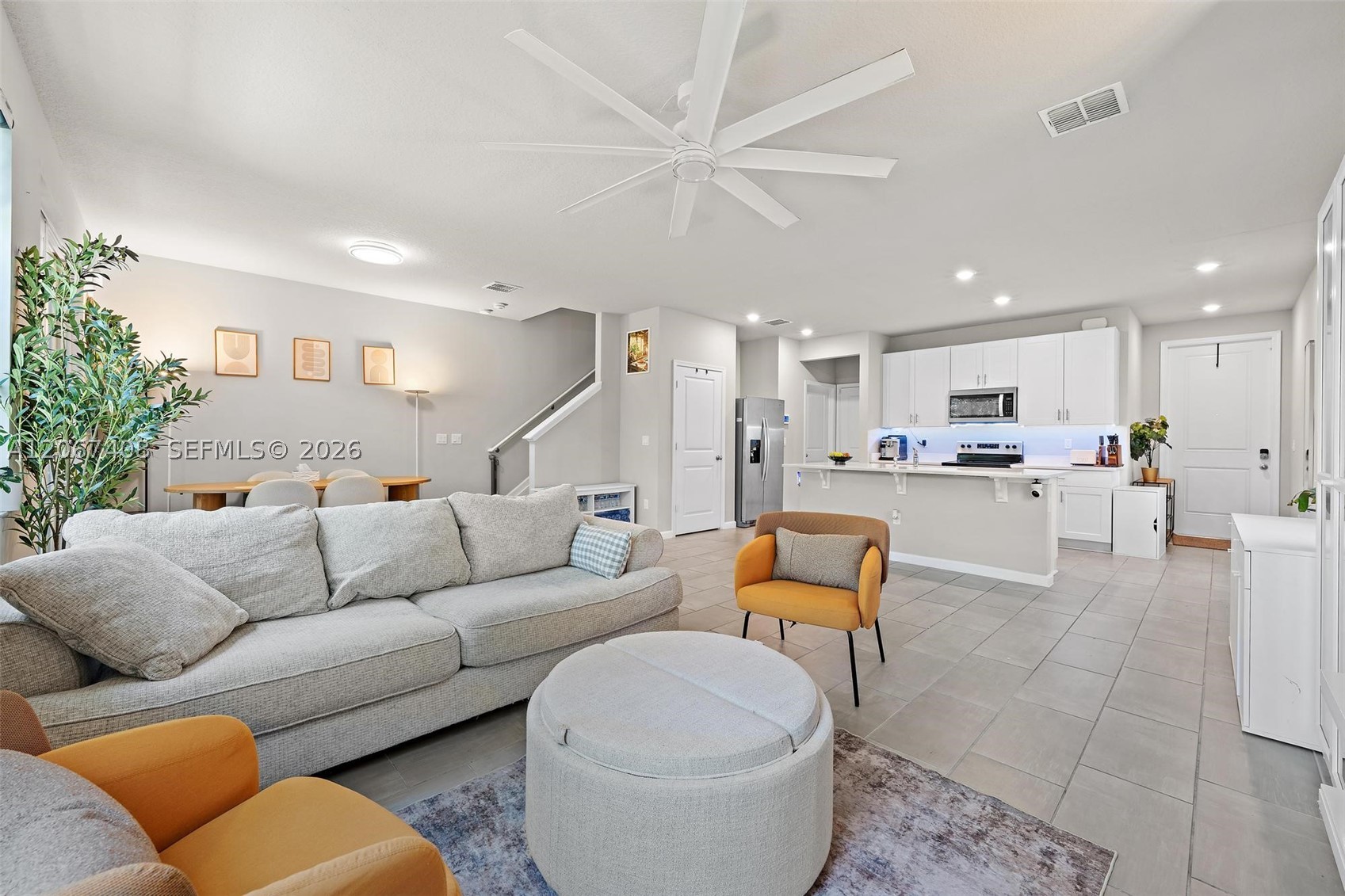 1616 Lindley St, Mangonia Park FL 33407